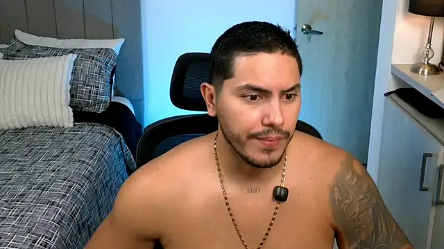 Snapshot of owen-pierces chatting on 06-30-26, 11:16 owen-pierces online show from 06-30-26, 11:16