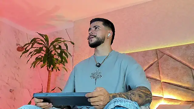 DickGriffith  online show from 09-28-25, 07:15