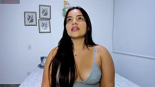 Snapshot of sarita_bigbooty_ chatting on 04-10-26, 05:03 sarita bigbooty online show from 04-10-26, 05:03