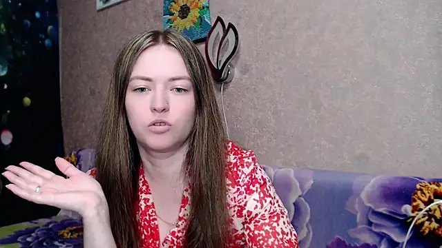 Snapshot of babysue89 chatting on 06-04-26, 05:45 babysue89 online show from 06-04-26, 05:45