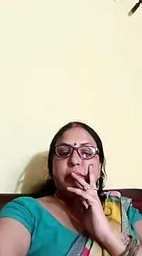 Kiyara8 online show from 03-18-25, 08:17