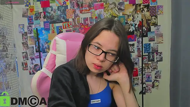 Chio Mio online show from 10-15-25, 01:59