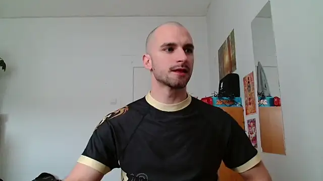 Snapshot of OskarBreno chatting on 05-11-26, 11:55 OskarBreno online show from 05-11-26, 11:55