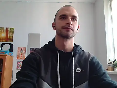 Snapshot of OskarBreno chatting on 04-28-26, 11:47 OskarBreno online show from 04-28-26, 11:47