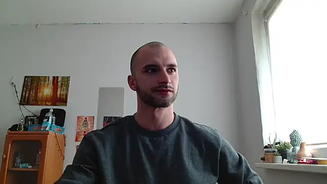 Snapshot of OskarBreno chatting on 05-07-26, 06:06 OskarBreno online show from 05-07-26, 06:06