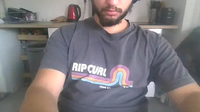 Snapshot of nxnd3525 chatting on 12-03-25, 10:47 nxnd3525 online show from 12-03-25, 10:47