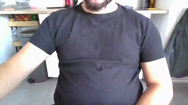 Snapshot of nxnd3525 chatting on 12-22-25, 09:53 nxnd3525 online show from 12-22-25, 09:53