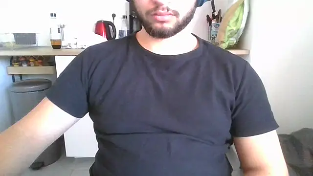 Snapshot of nxnd3525 chatting on 01-09-26, 10:22 nxnd3525 online show from 01-09-26, 10:22