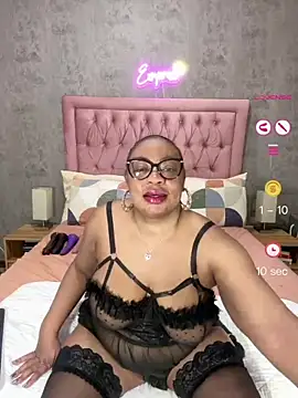 VixenRoyaleX online show from 07-17-26, 02:42