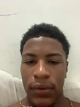 Snapshot of Bichorro chatting on 10-10-25, 02:07 Bichorro online show from 10-10-25, 02:07