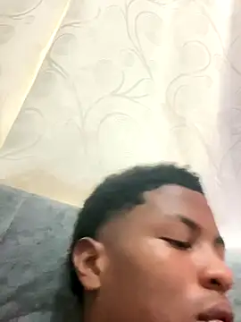 Snapshot of Bichorro chatting on 10-03-25, 01:01 Bichorro online show from 10-03-25, 01:01