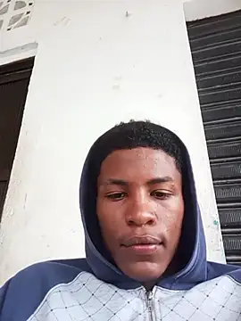 Snapshot of Bichorro chatting on 10-15-25, 02:25 Bichorro online show from 10-15-25, 02:25