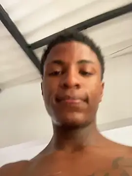 Snapshot of Bichorro chatting on 09-26-25, 02:35 Bichorro online show from 09-26-25, 02:35