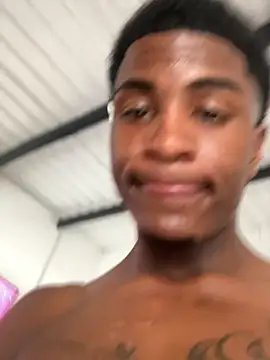 Snapshot of Bichorro chatting on 09-29-25, 08:36 Bichorro online show from 09-29-25, 08:36