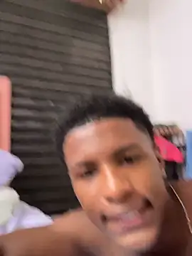 Snapshot of Bichorro chatting on 10-08-25, 03:57 Bichorro online show from 10-08-25, 03:57