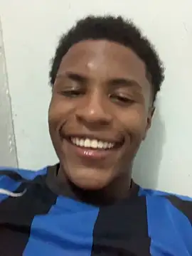 Snapshot of Bichorro chatting on 10-04-25, 02:57 Bichorro online show from 10-04-25, 02:57