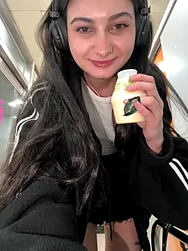 lunalovelee online show from 09-26-25, 06:59