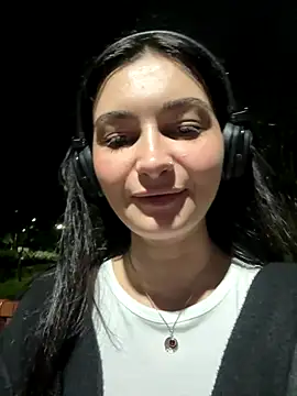 lunalovelee online show from 09-24-25, 02:34