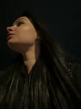 lunalovelee online show from 04-02-26, 06:14