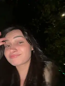 lunalovelee online show from 10-21-25, 05:45