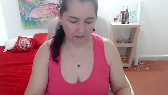 leonela 69 online show from 02-05-26, 01:45