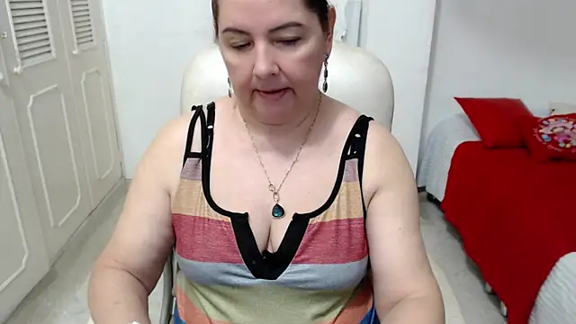 leonela 69 online show from 06-15-26, 02:34