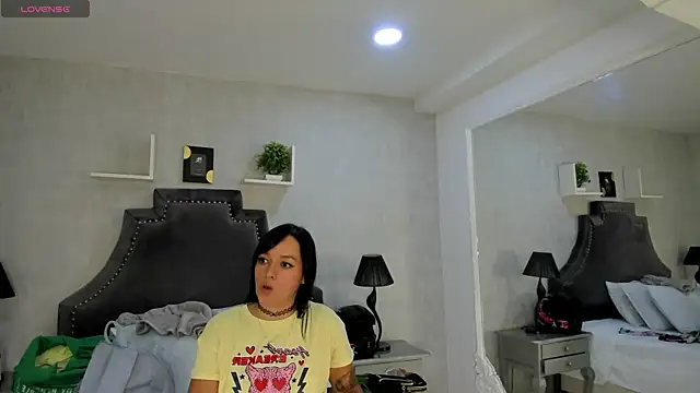 EmiliaRose  online show from 10-30-25, 08:50