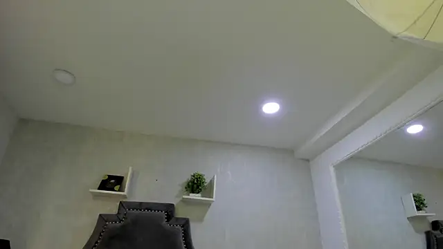 EmiliaRose  online show from 11-22-25, 09:35