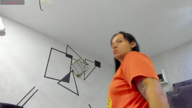 EmiliaRose  online show from 01-11-26, 08:27