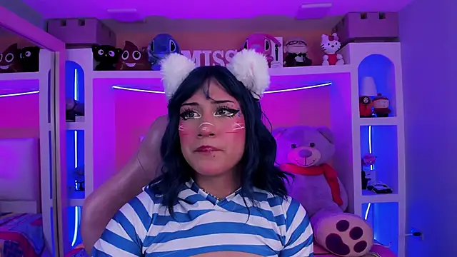 miss   megan online show from 05-25-26, 02:33
