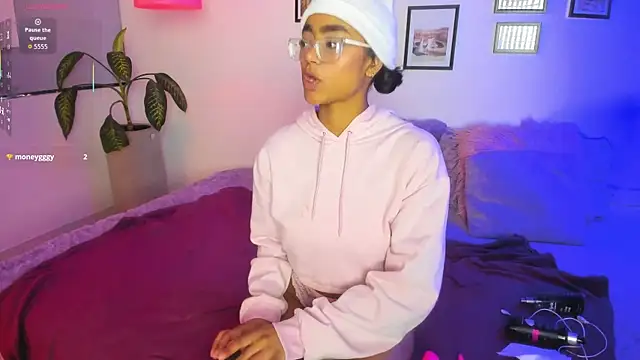 Alice simmons online show from 02-04-26, 07:42