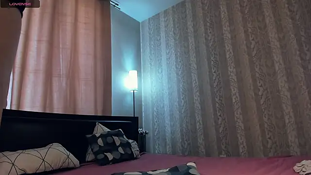 Snapshot of Velvetworld chatting on 03-14-25, 09:35 Velvetworld online show from 03-14-25, 09:35