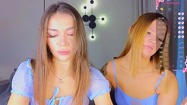 Caroline  Brown online show from 09-29-25, 01:56