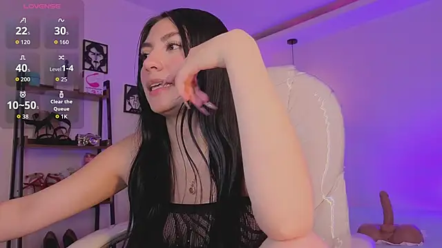 Snapshot of Miller_Vanessa_ chatting on 11-27-25, 08:42 Miller Vanessa online show from 11-27-25, 08:42