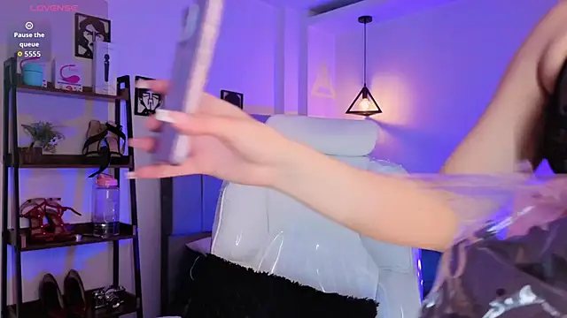 Miller Vanessa  online show from 03-28-26, 09:05