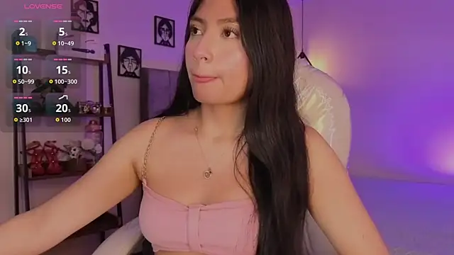 Snapshot of Miller_Vanessa_ chatting on 12-18-25, 08:45 Miller Vanessa online show from 12-18-25, 08:45