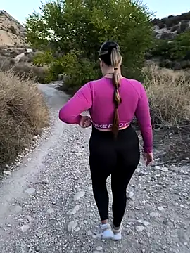 Mona Plus online show from 09-15-25, 06:03