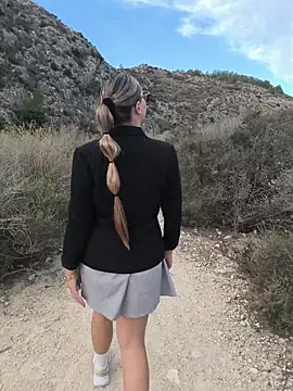 Mona Plus online show from 10-24-25, 06:56