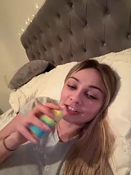 skyemorgan01 online show from 03-03-26, 12:06