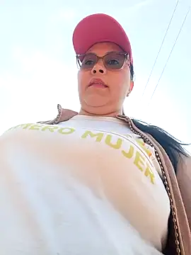 promiscuous-indecent-momm online show from 04-12-26, 01:36