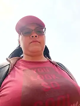 promiscuous-indecent-momm online show from 04-13-26, 03:05