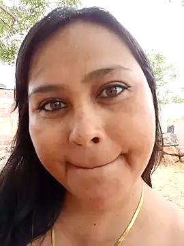 Snapshot of promiscuous-indecent-momm chatting on 03-04-25, 06:50 promiscuous-indecent-momm online show from 03-04-25, 06:50