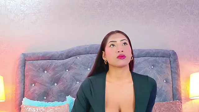 YesyHills online show from 04-15-26, 11:49