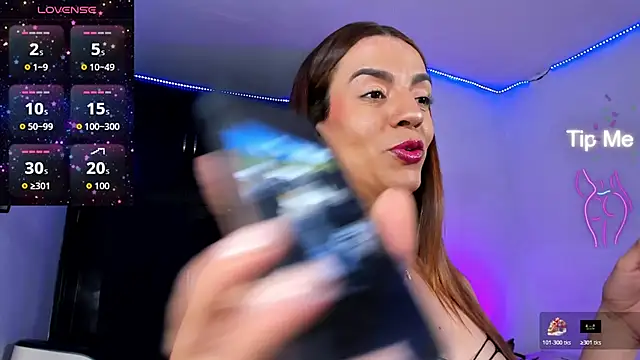 Snapshot of Dollcatalina chatting on 05-16-26, 03:27 Dollcatalina online show from 05-16-26, 03:27