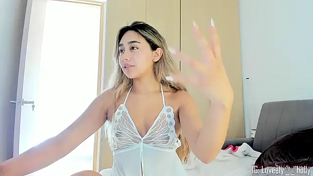 Hornyholly   online show from 03-13-26, 09:20