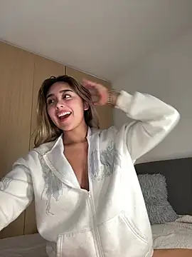 Hornyholly   online show from 03-22-26, 10:33