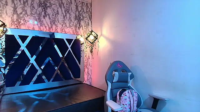 charlotte bluee online show from 11-27-25, 06:52