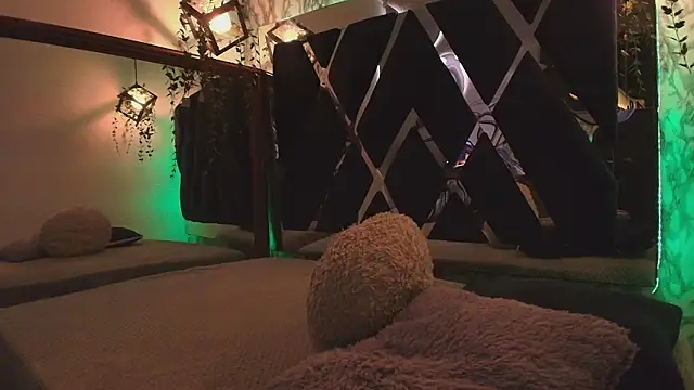 charlotte bluee online show from 10-29-25, 06:51