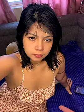 ZafiroKlein online show from 12-05-25, 07:34