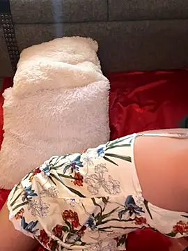 ZafiroKlein online show from 09-27-25, 09:32